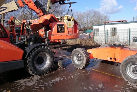 dépannage et réparation nacelle élévatrice JLG 460SJ